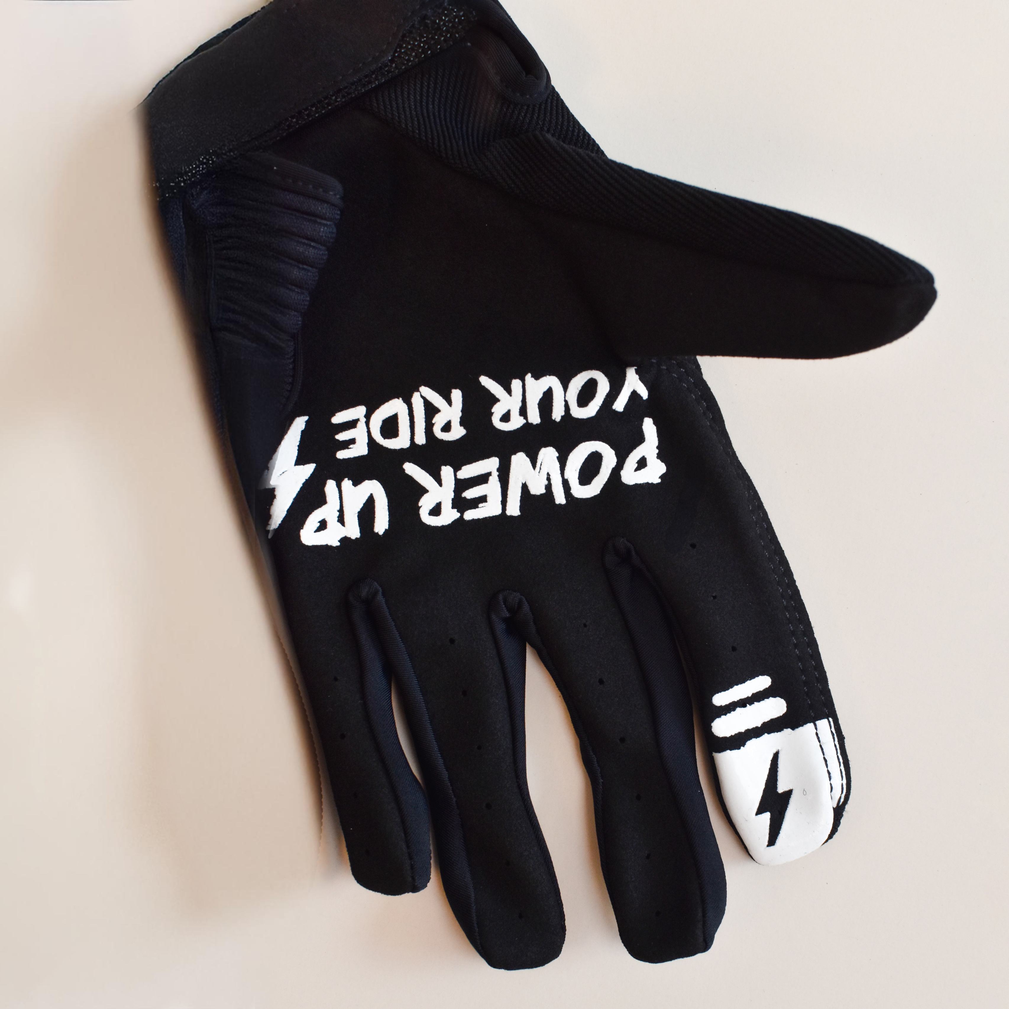 Andes Valley Gloves - Thumbnail 4